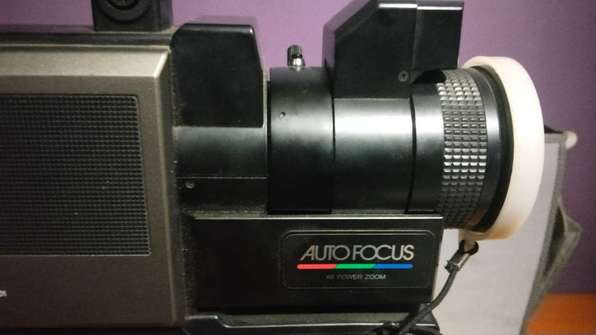 Olympus VX-301 Color Video Camera & VF-KF1-E Electronic Viewfinder UNTESTED