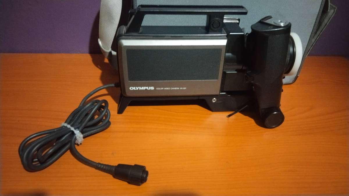 Olympus VX-301 Color Video Camera & VF-KF1-E Electronic Viewfinder UNTESTED