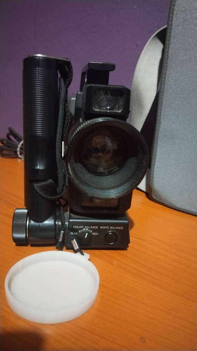 Olympus VX-301 Color Video Camera & VF-KF1-E Electronic Viewfinder UNTESTED