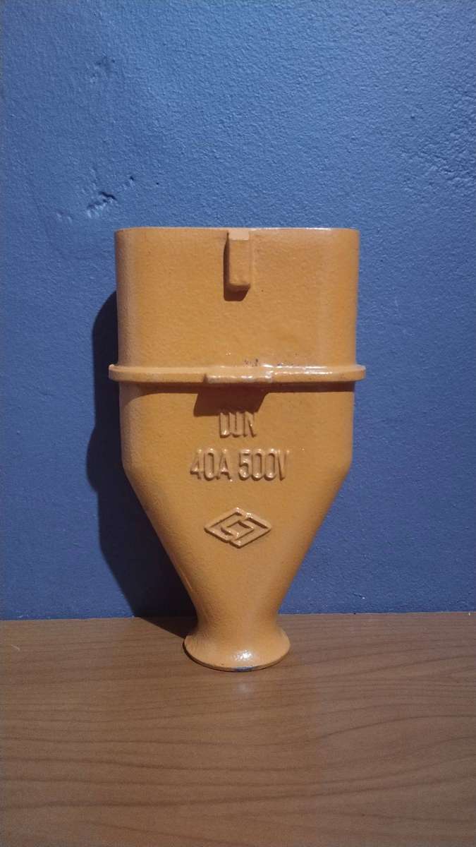 Waco Plugtop Din 3 Pin + Earth 40A 061040 R1 Bids