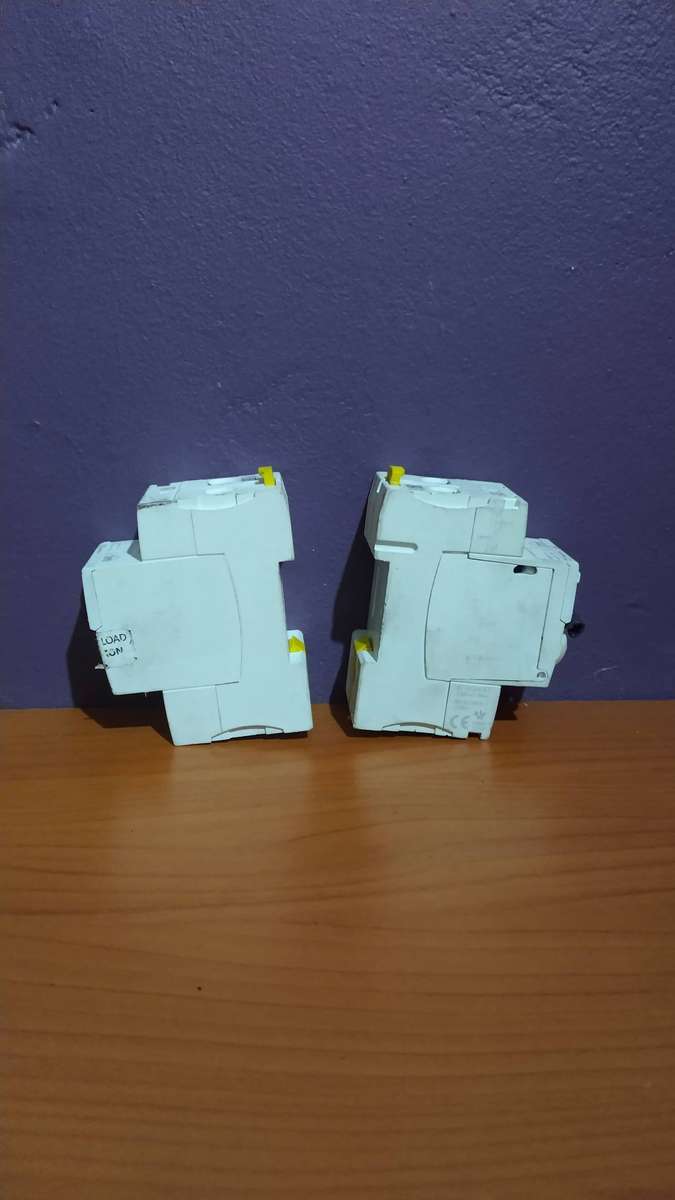 Schneider Electric 25A Earth Leakage Circuit Breaker