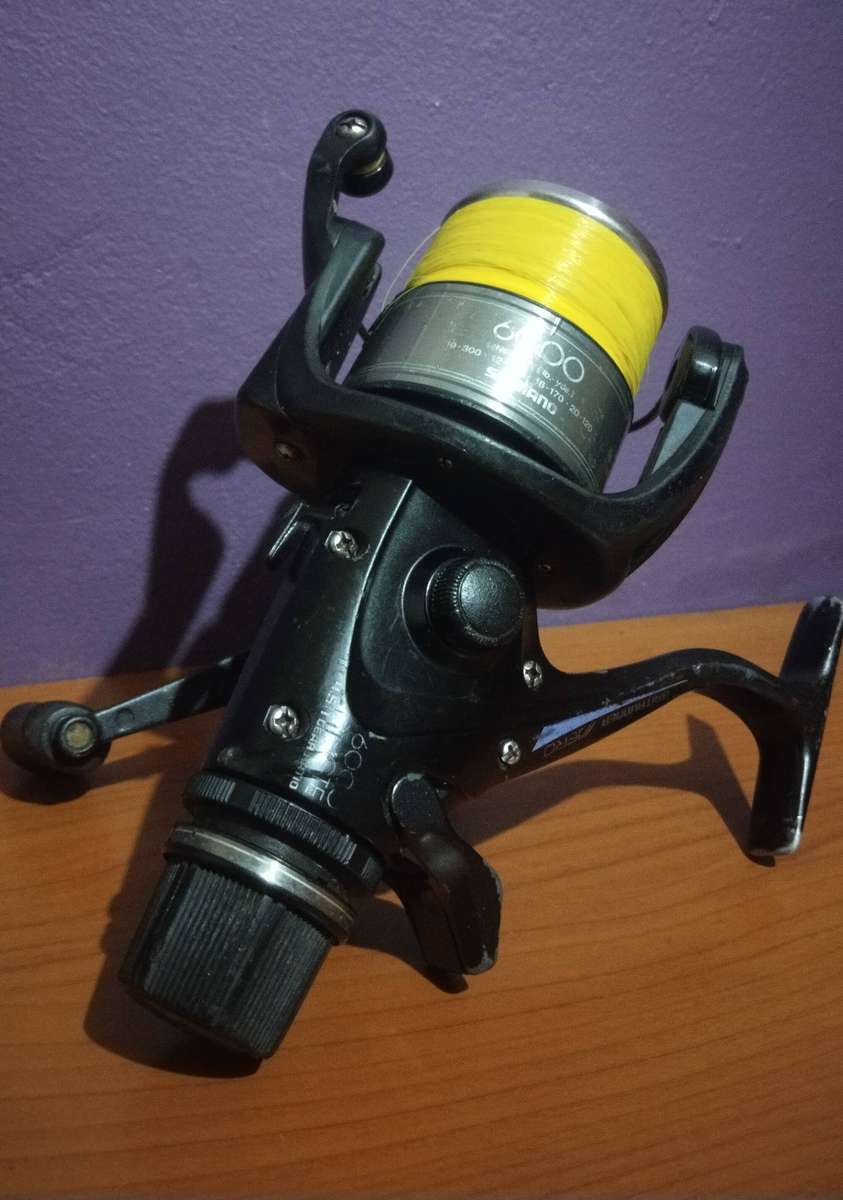 SHIMANO Baitrunner 6000 Fishing Reel