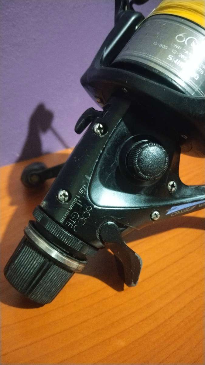 SHIMANO Baitrunner 6000 Fishing Reel