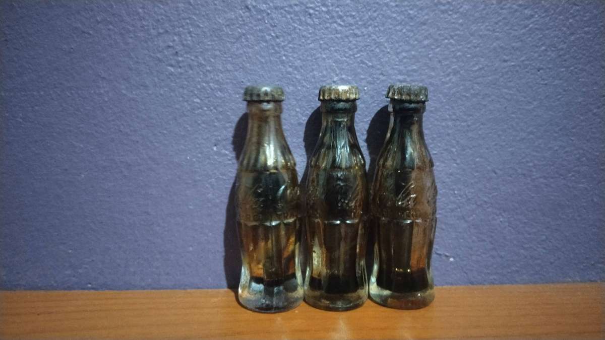 Coca-Cola Collectors Bundle - Limited edition Coca Cola 250ml, Tiny Bottles and Pen