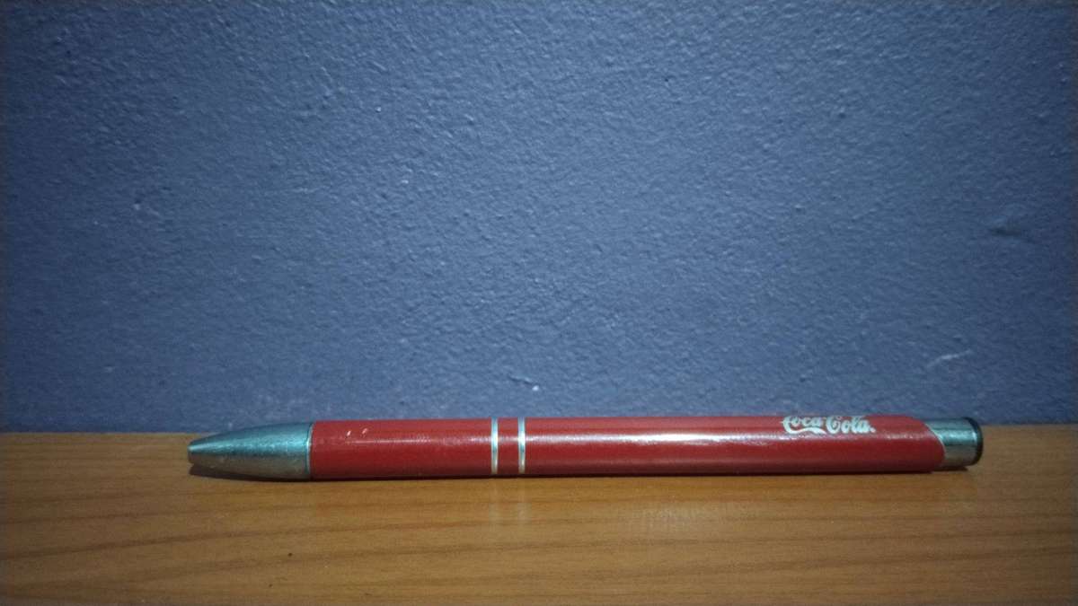 Coca-Cola Collectors Bundle - Limited edition Coca Cola 250ml, Tiny Bottles and Pen