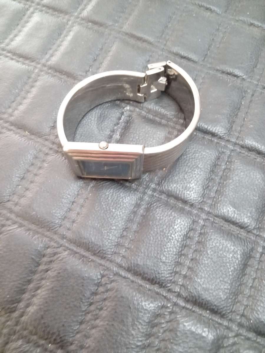 STUNNING LADIES QUARTZ WATCH HALLMARK 100% WORKING CONITION NEW BATTERY