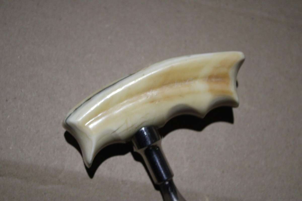 BEAUTIFUL HANDMADE PUSHDAGGER WITH WARTHOG HANDLE AND LEATHER POUCH