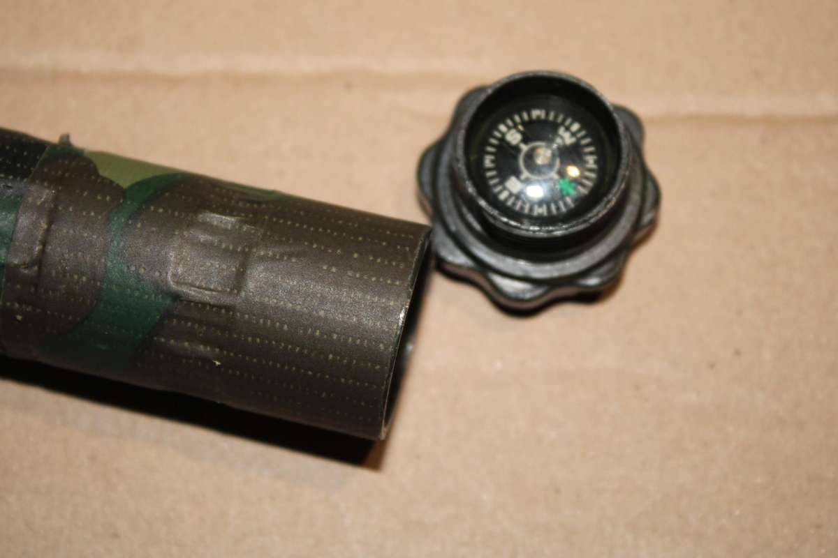 VINTAGE SURVIVAL KNIFE WITH COMPARTMENT AND COMPASS