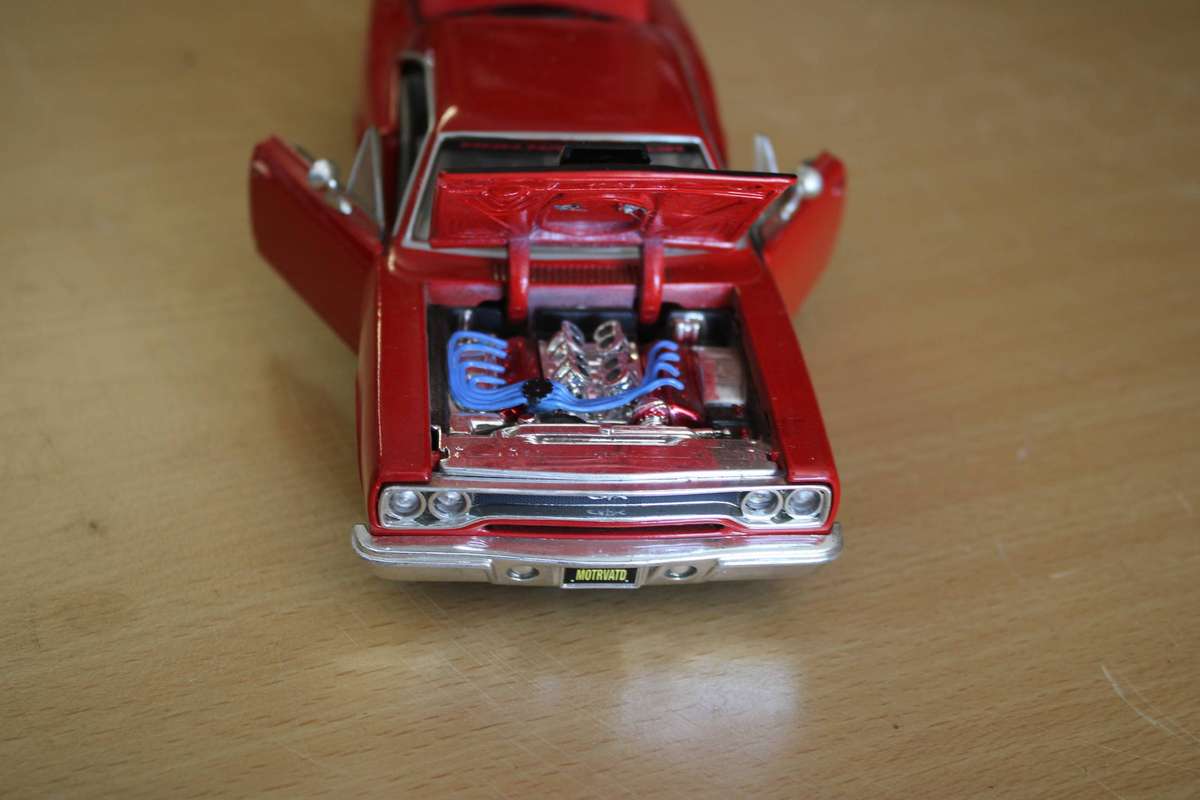 1970 PLYMOUTH GTX SCALE  1:24