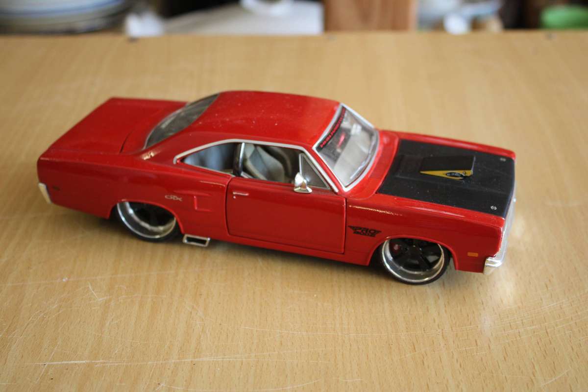 1970 PLYMOUTH GTX SCALE  1:24