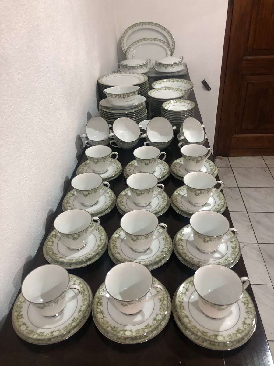 Noritake Princeton 100 Piece Dining and tea set