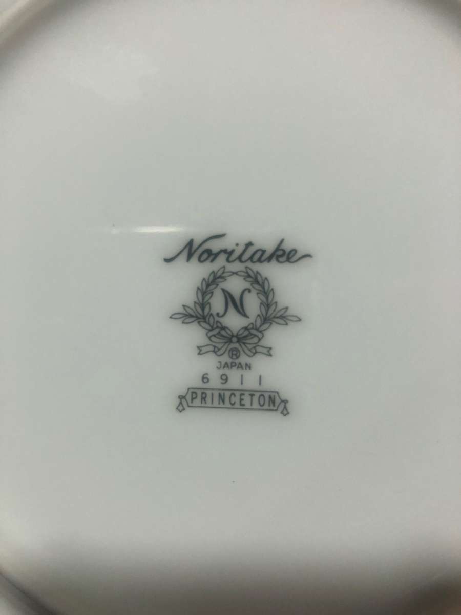 Noritake Princeton 100 Piece Dining and tea set