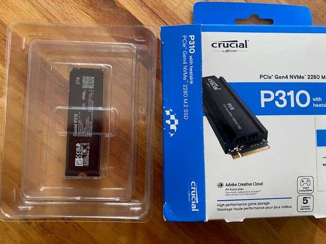 Crucial P310 2TB PCIe Gen4 NVMe 2280 M.2 SSD with heatsink