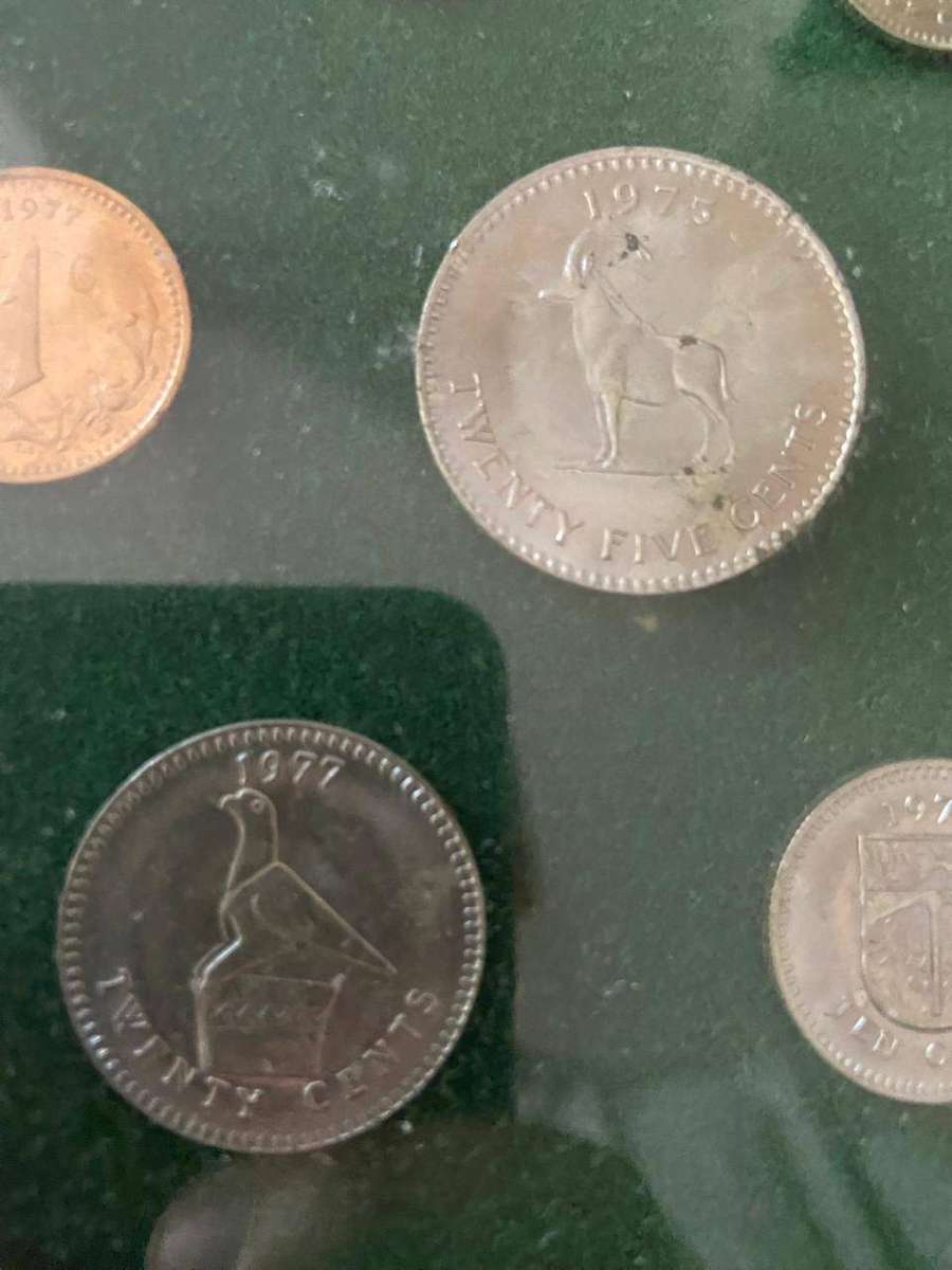 Rhodesia Coin Set In Wooden Frame (Rare), Rare Coins And Notes Auction, Lot 1 Of 20