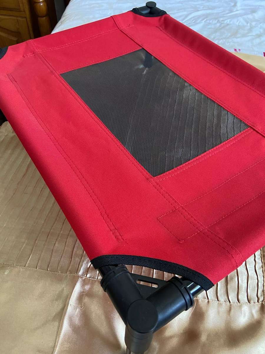 Dog / Cat Bed, Lot 8 Of 13