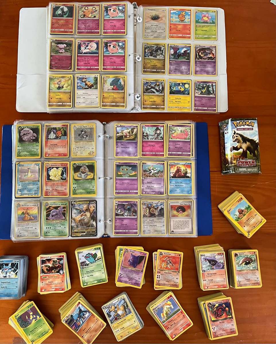 Pokemon 1600 card lot (Vintage)