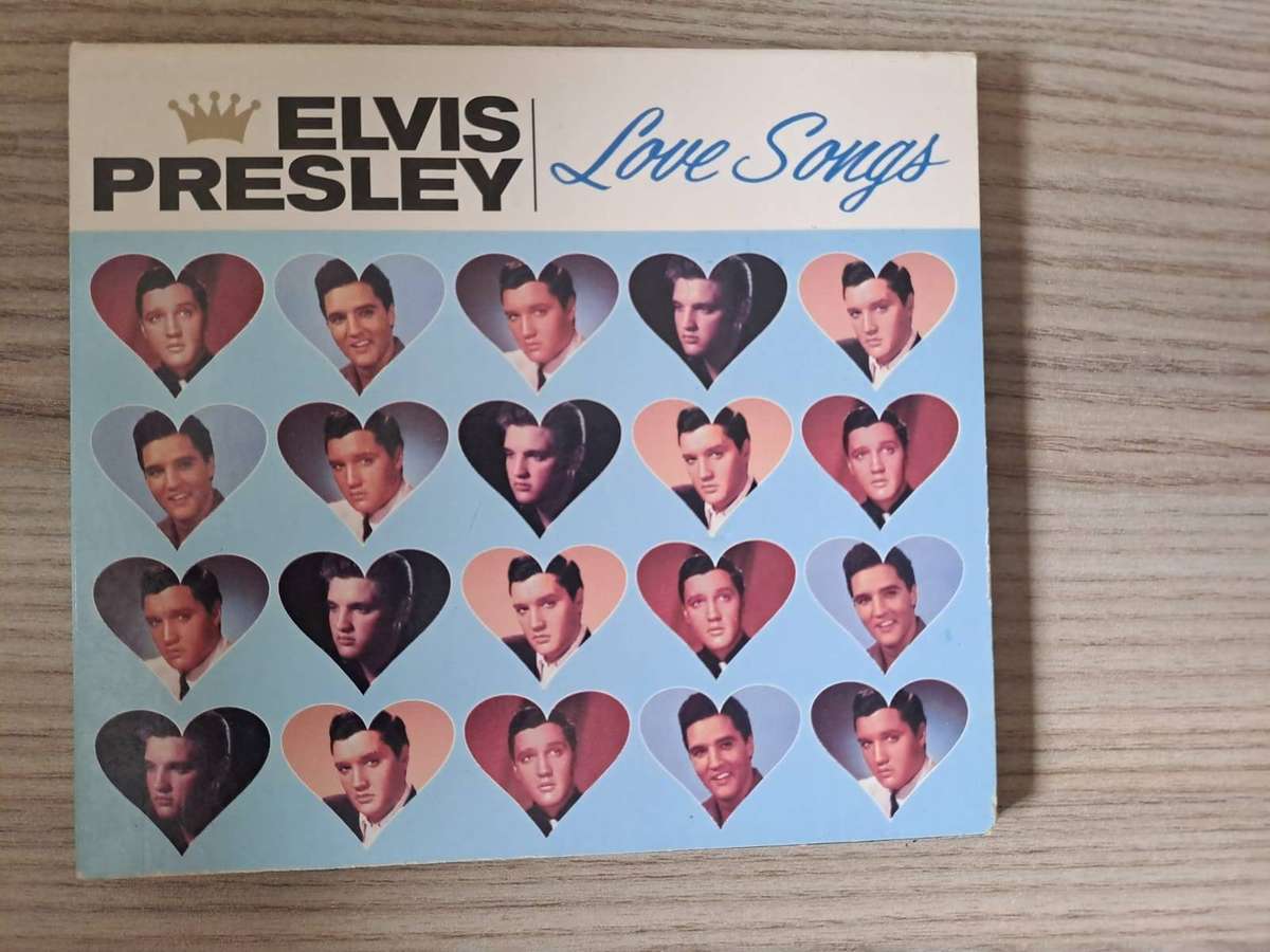 Elvis Presley CD's x 4 and 1 Box Set - 2 CD's (sold as a lot)