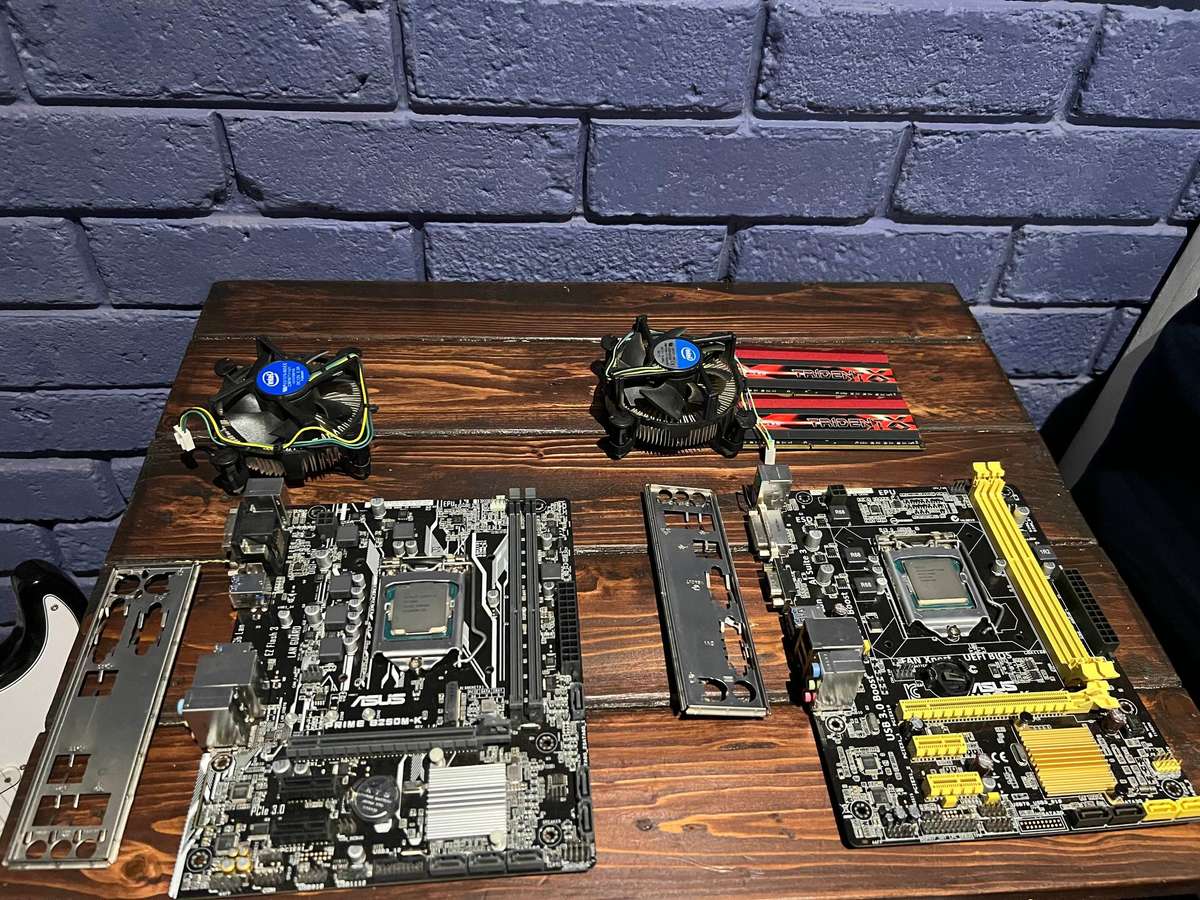 Combo i3 7100 + mobo. i3 4360 + mobo + ram