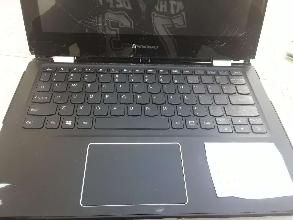 Faulty Lenovo yoga 300-11ibr (only motherboard and keyboard)