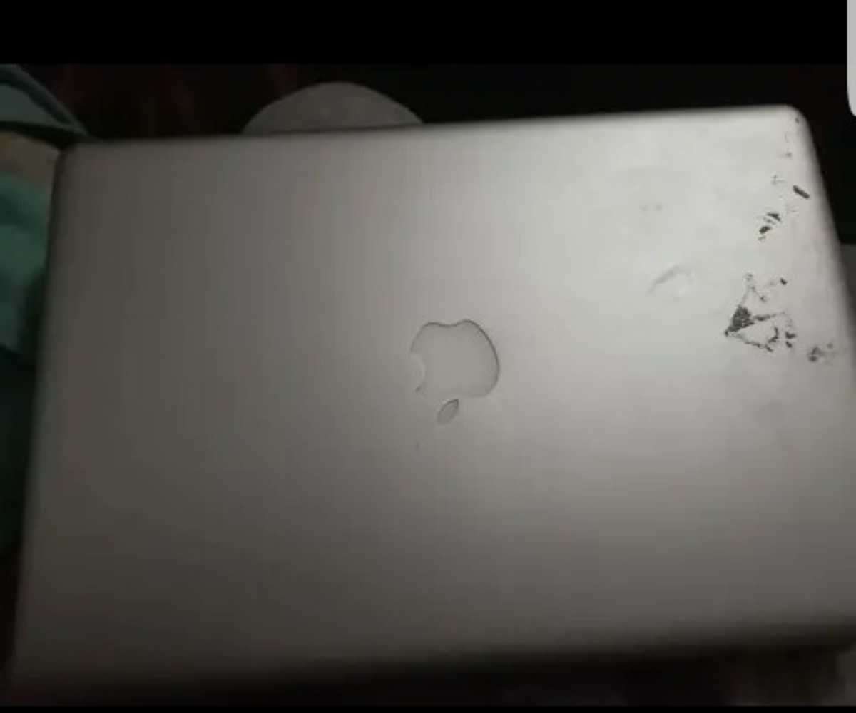 MACBOOK PRO A1286 2008(DEAD MOTHERBOARD)SELLING as a SPARES