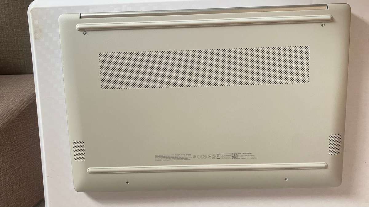 HP Laptop 15-fc0003ni