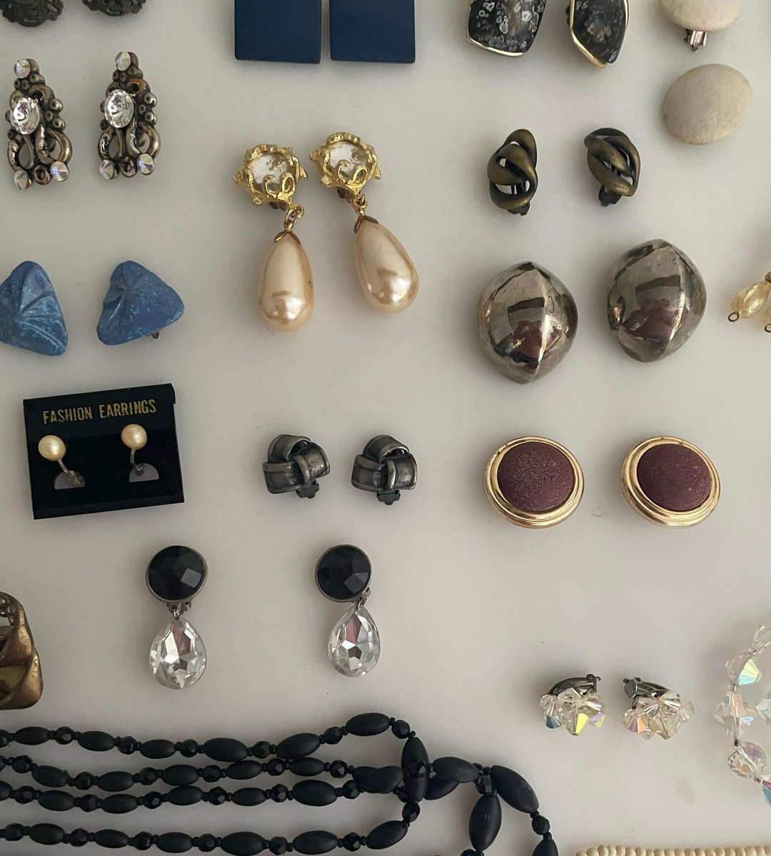 Vintage Costume Jewelry Lot  50+ Pieces Clip-On Earrings, Brooches, Necklaces & More