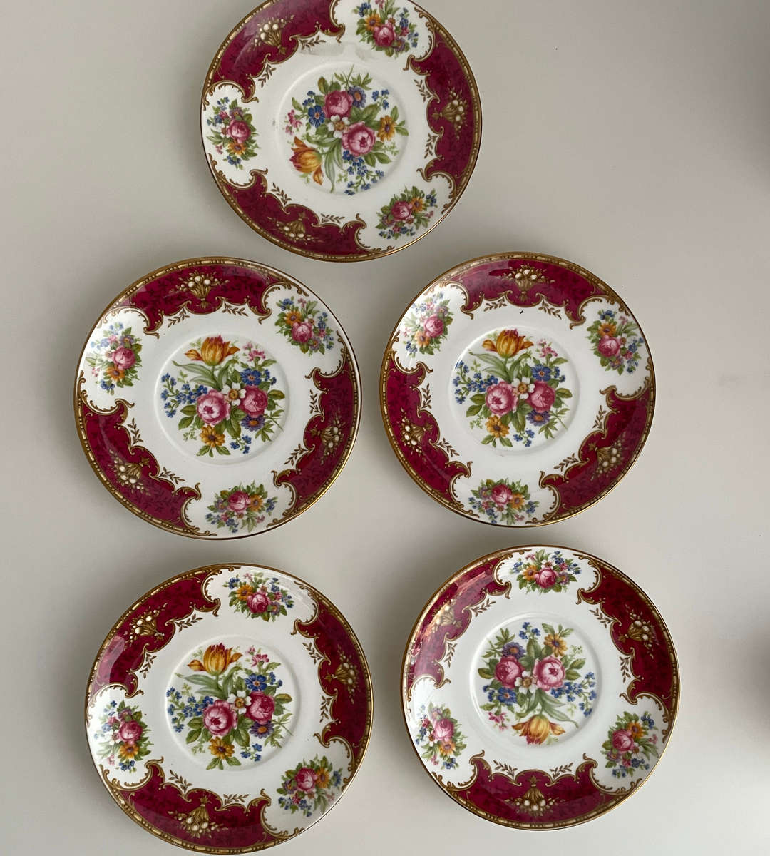 Shelley Duchess 13401 Cup & Saucer Set c.1926  Fine Bone China  6 Teacups & 5 Saucers