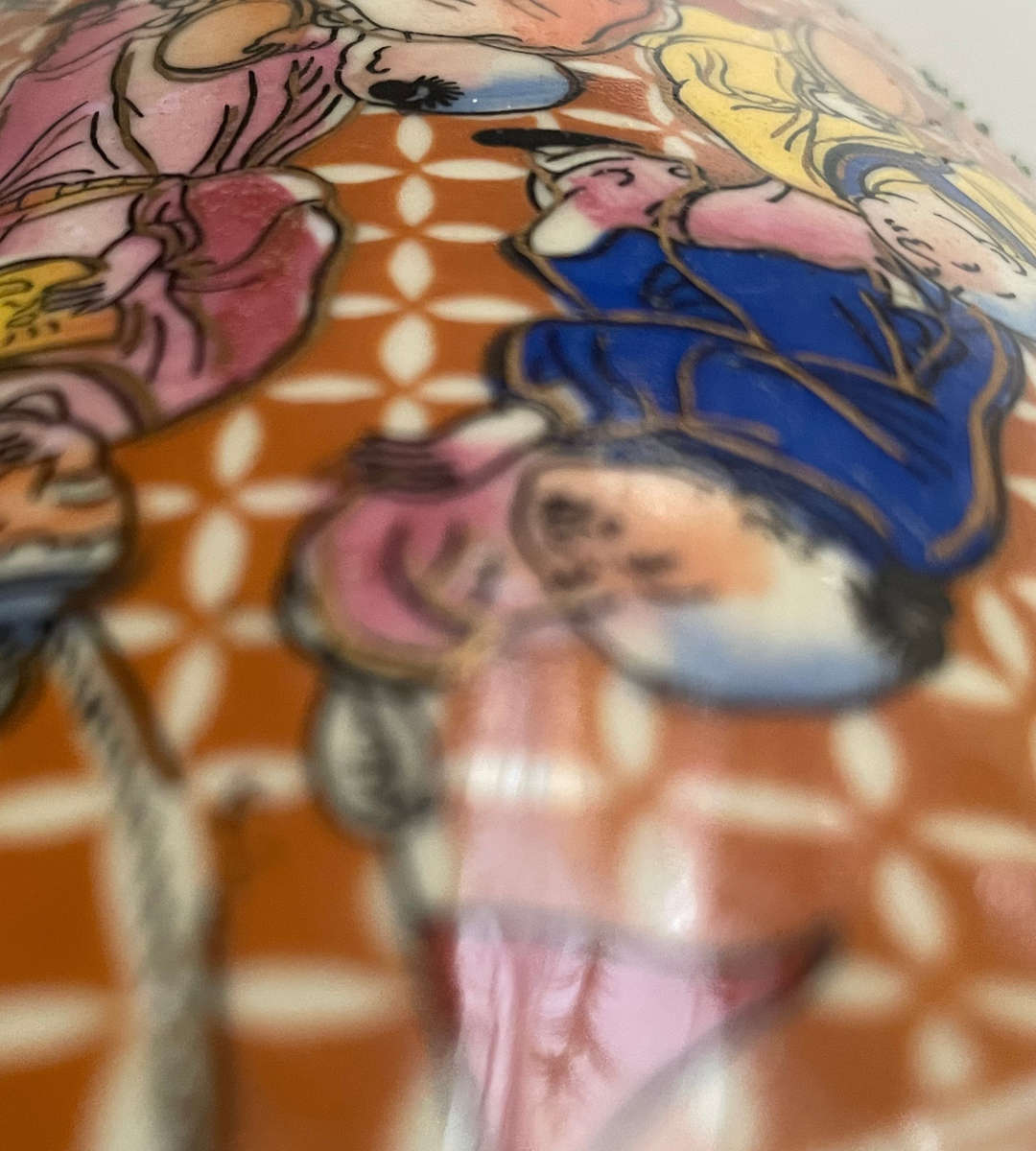 Vintage Thickly Potted Satsuma Export Vase  30cm  Rose Medallion Villagers in Sport Scenes, Raise