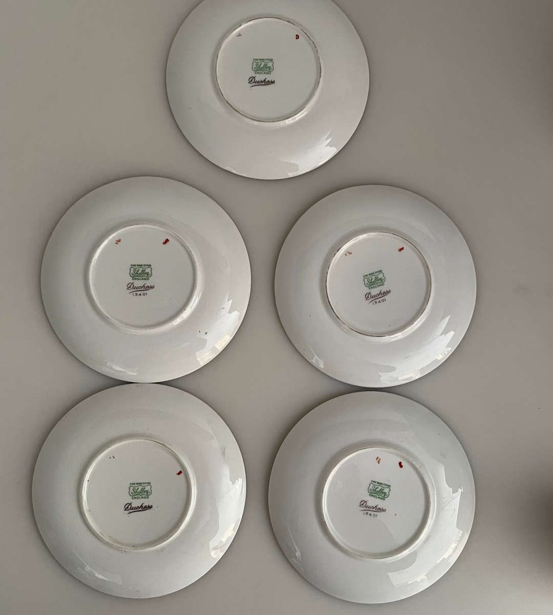 Shelley Duchess 13401 Cup & Saucer Set c.1926  Fine Bone China  6 Teacups & 5 Saucers