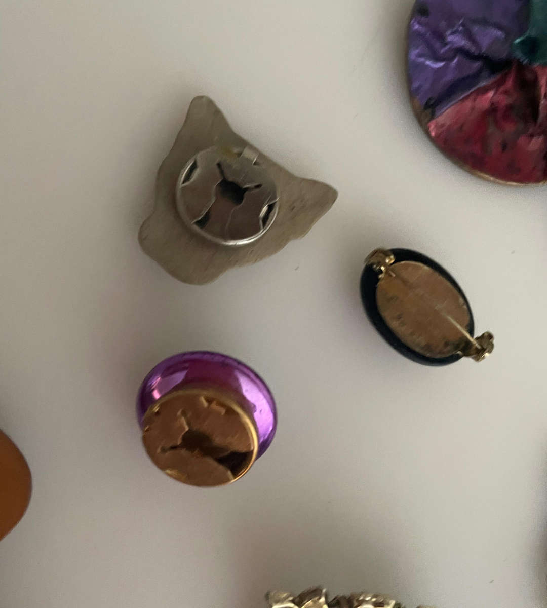 Vintage Costume Jewelry Lot  50+ Pieces Clip-On Earrings, Brooches, Necklaces & More