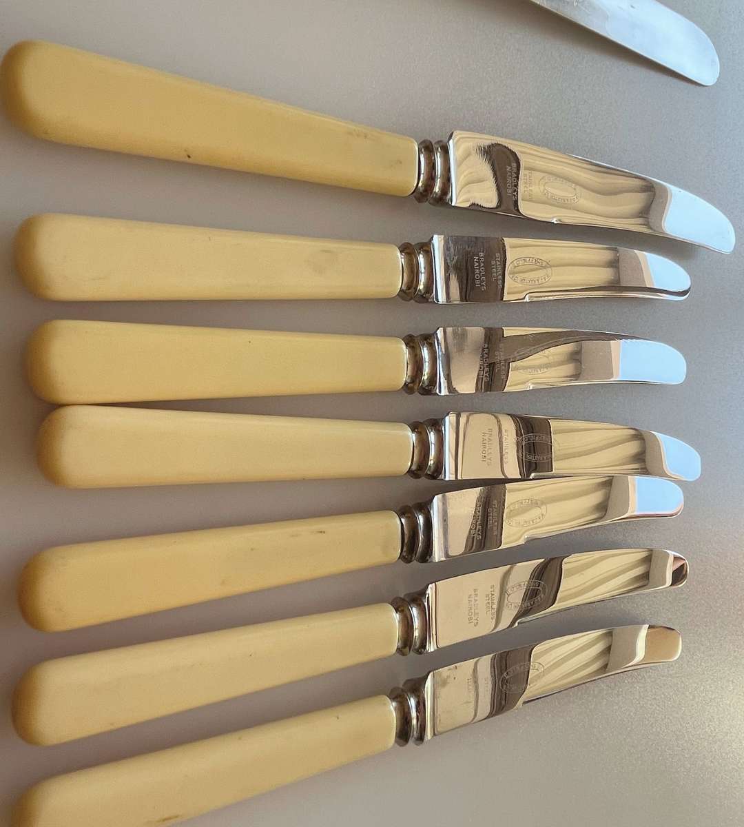 Knife Collection: 35 Knives & 3 Forks - Assorted Sheffield & English Makers - Historical Collectible