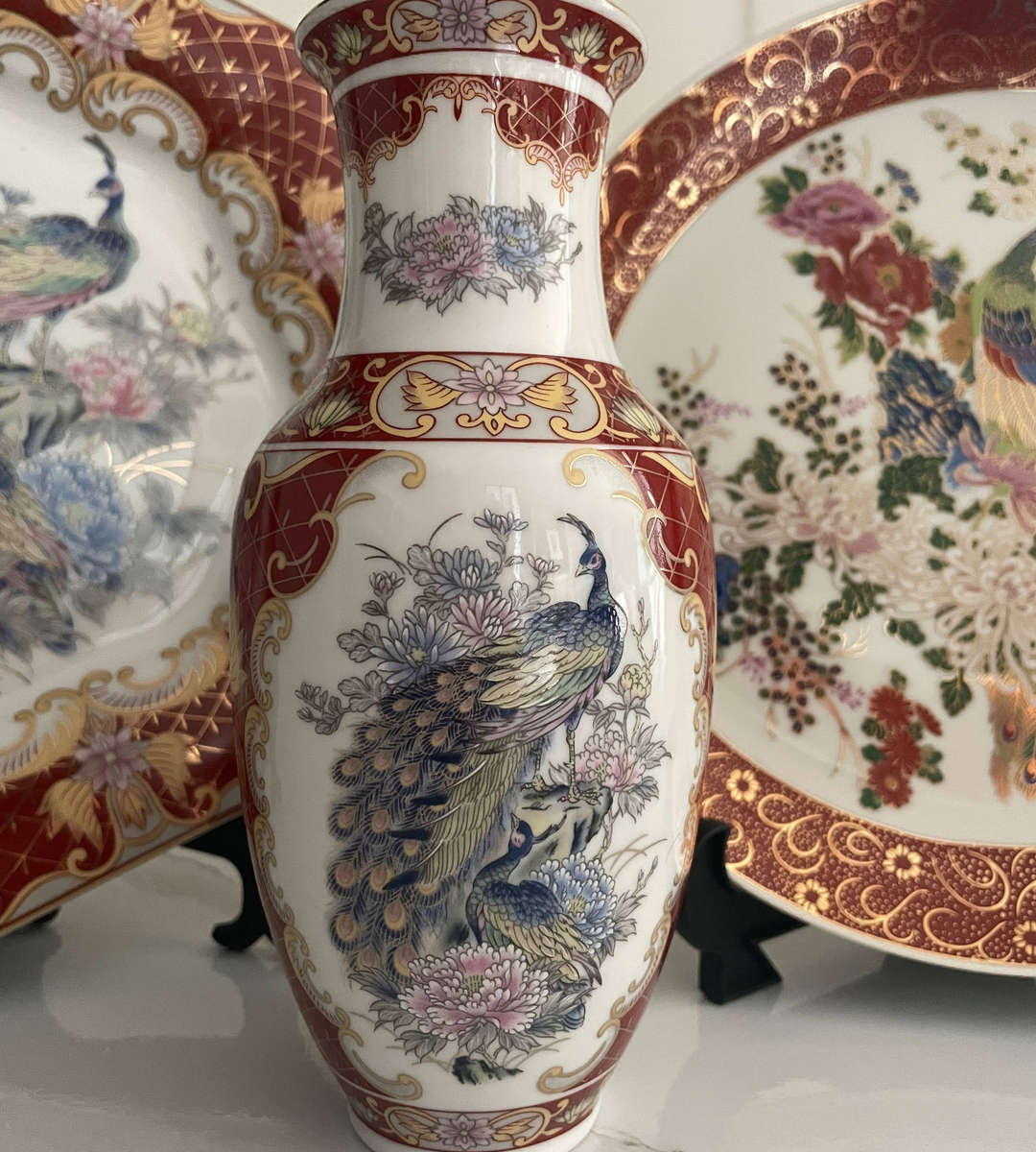 Vintage Japanese Satsuma-Style Gold Foil Porcelain Display Set  Peacock & Floral  2 Plates + Vase
