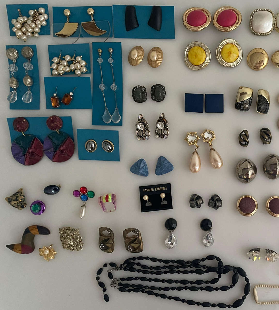 Vintage Costume Jewelry Lot  50+ Pieces Clip-On Earrings, Brooches, Necklaces & More