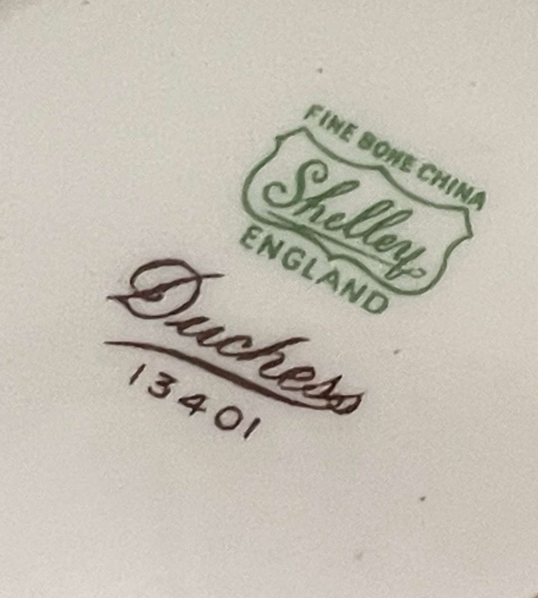 Shelley Duchess 13401 Cup & Saucer Set c.1926  Fine Bone China  6 Teacups & 5 Saucers