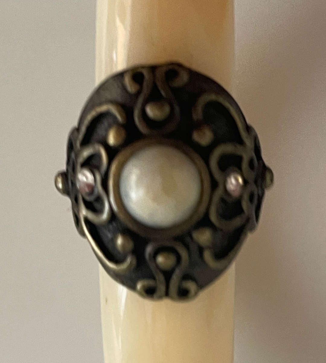 Rare 1940s Vintage Bakelite Marbled Bangles  Jeweled Chunky Cream Color Bakelite Bracelet Set