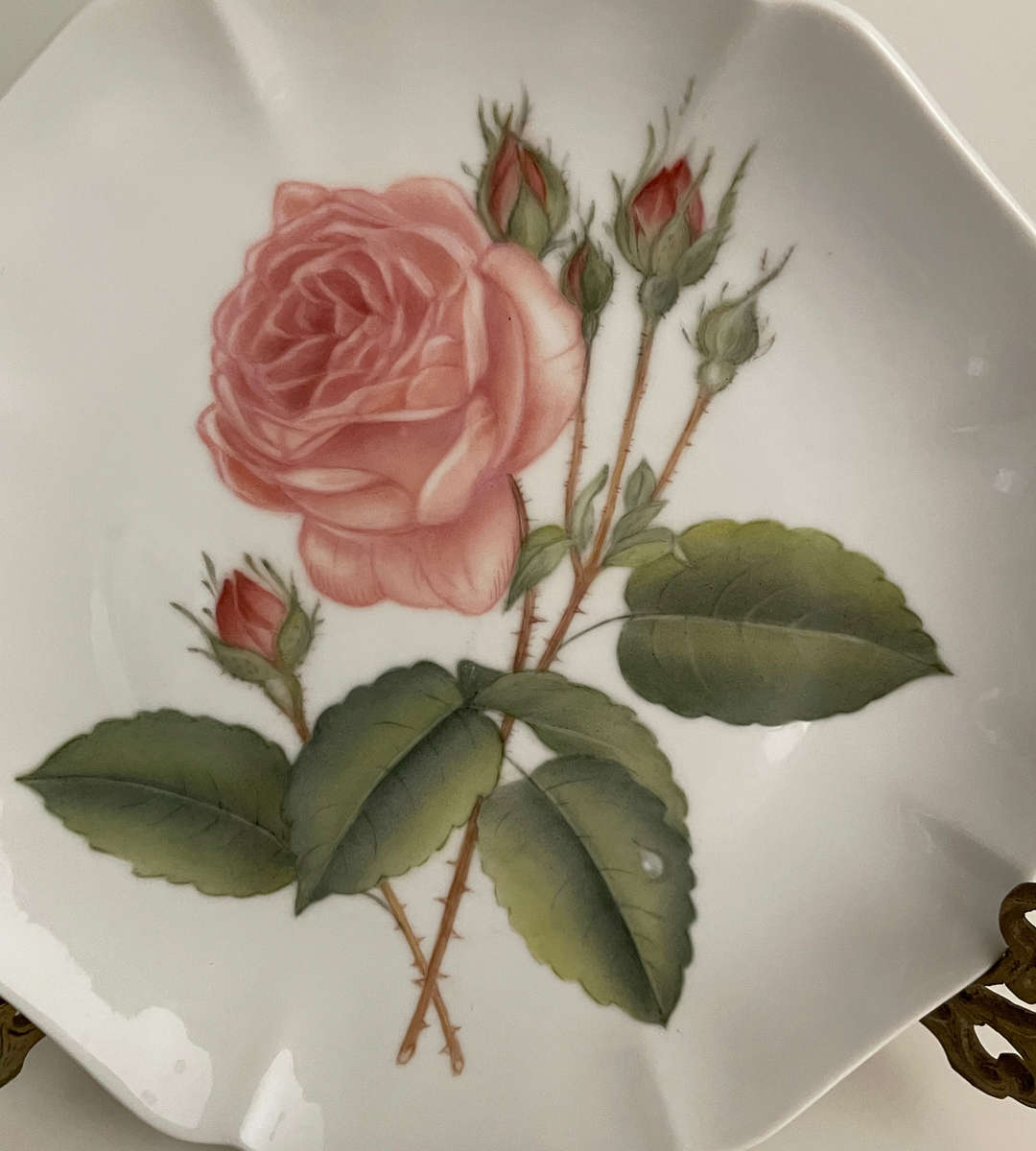 Set of 2 Decorative Hand-Painted Wall Plates by Daphne Karlson (2004)