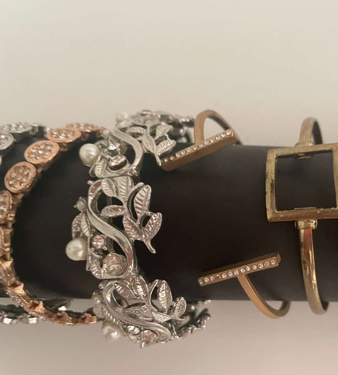 Clearance sale- Bulk Lot of 147+ Costume Jewelry Bracelets & Bangles  Beaded, Cuffs, Plastic