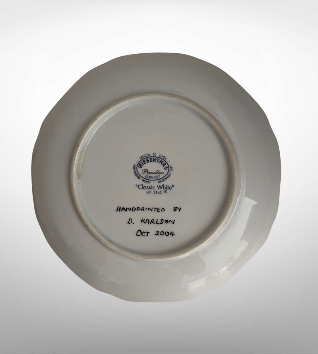 Set of 2 Decorative Hand-Painted Wall Plates by Daphne Karlson (2004)