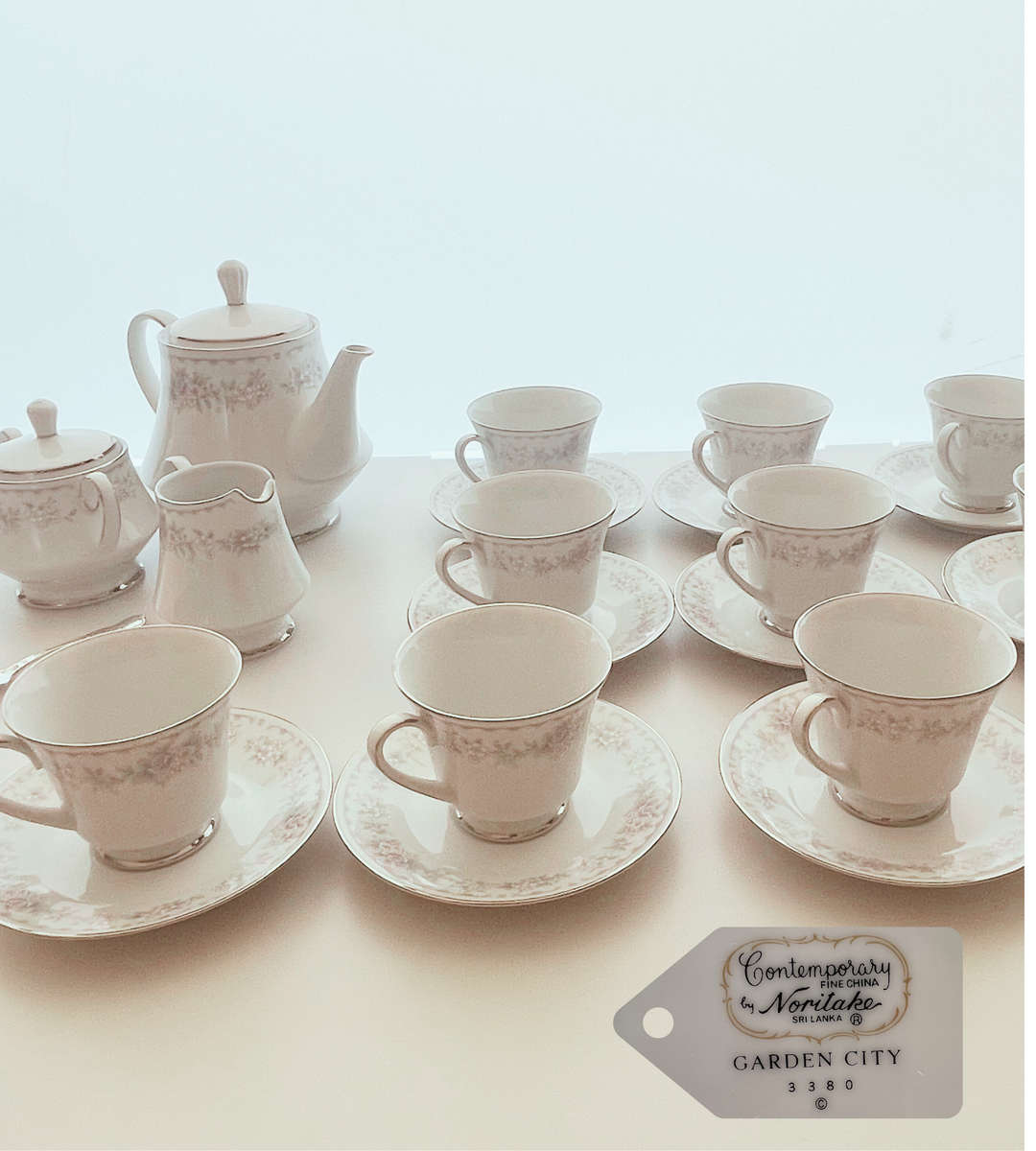 Vintage 25-Piece Noritake Fine China Set -Platinum Trim  Service for 10