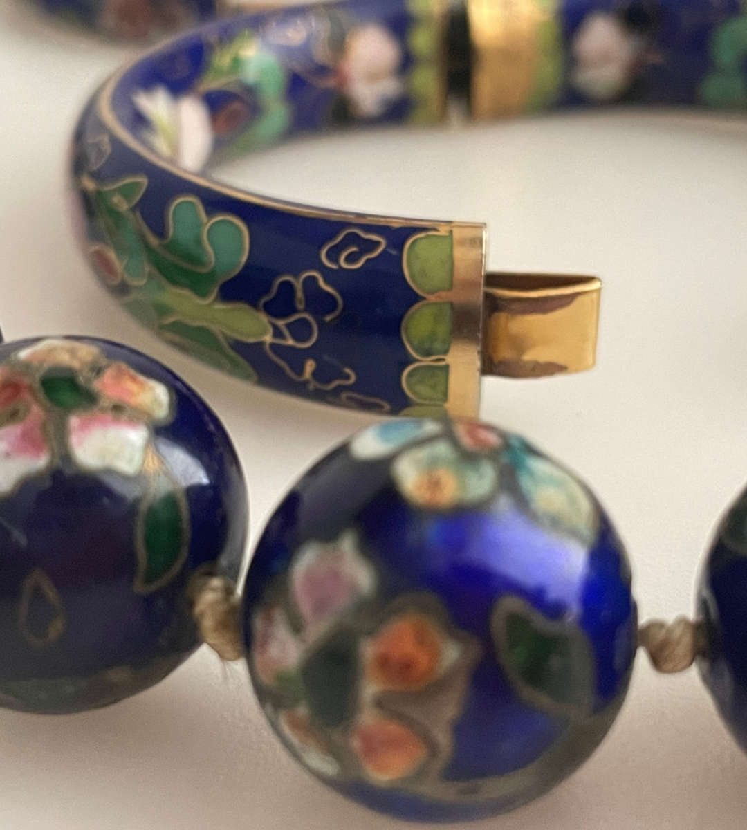Vintage 1950s-1960s Chinese Cloisonné Jewelry Set  Blue Enamel Bead Necklace & Hinged Bangles