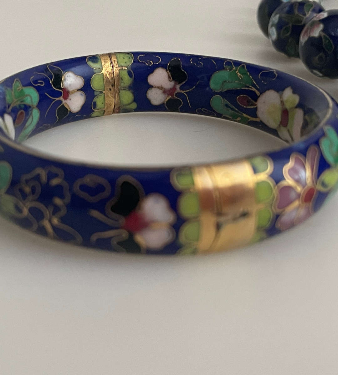 Vintage 1950s-1960s Chinese Cloisonné Jewelry Set  Blue Enamel Bead Necklace & Hinged Bangles