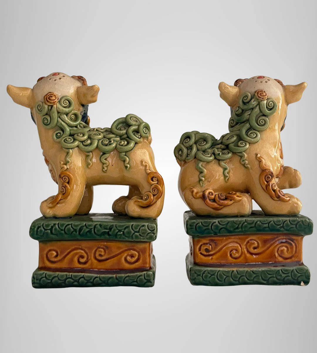 Exquisitely Detailed Small 12.5cm Ceramic Foo Dogs on Plinths (Pair)