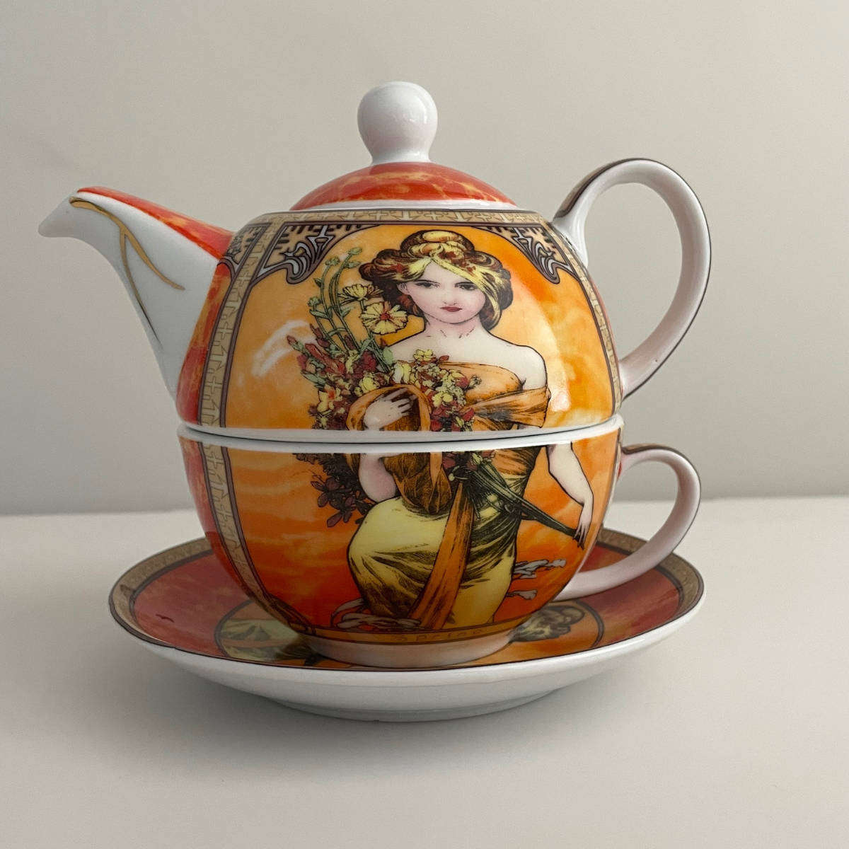 Queen Isabell Limited Collection  Spring Tea for One Set  Teapot, Cup & Saucer  15 cm High  14
