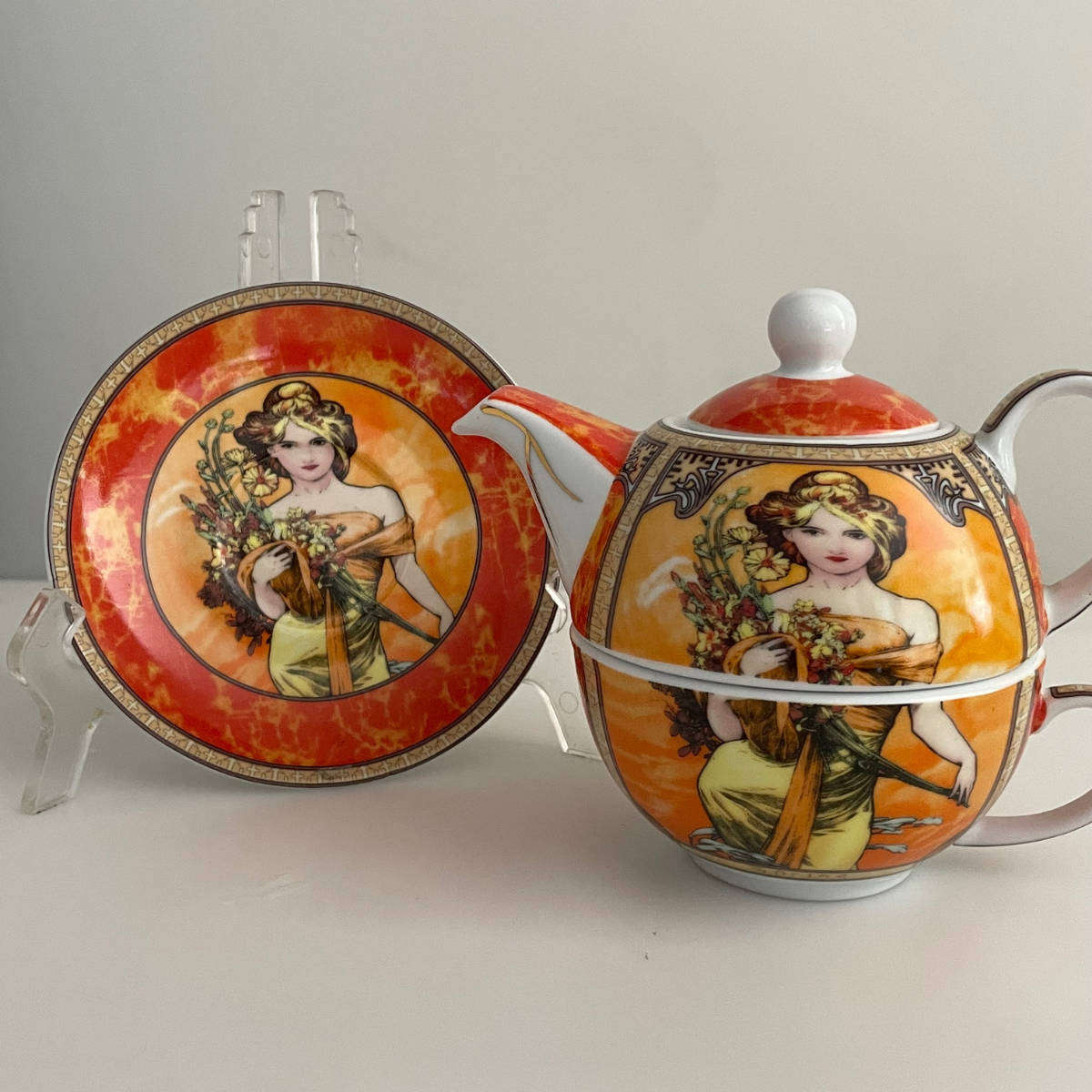 Queen Isabell Limited Collection  Spring Tea for One Set  Teapot, Cup & Saucer  15 cm High  14