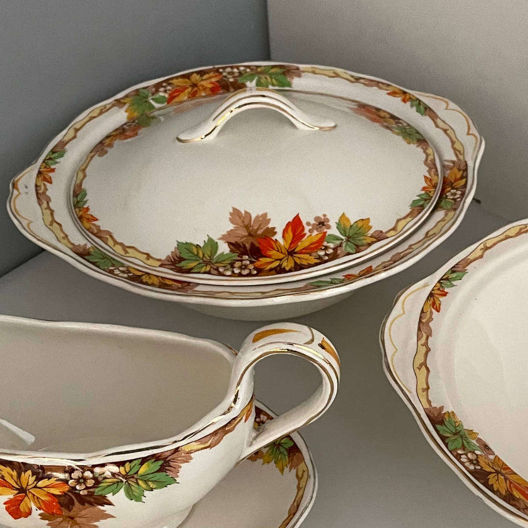 Grindley Creampetal England  Autumn Leaf Pattern  1930s  2x Serving Bowls and Gravy Boat