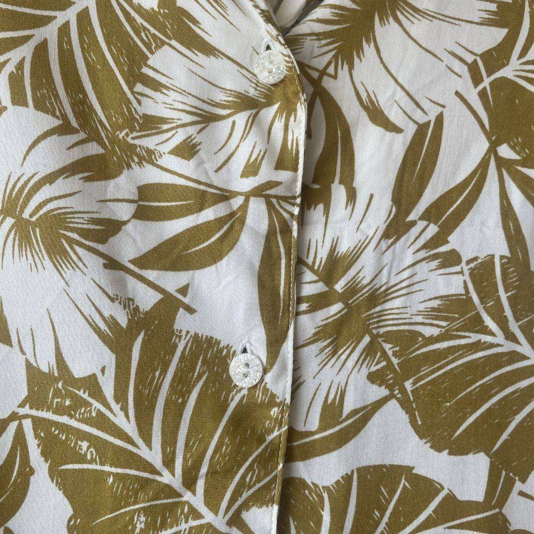 Tropical Leaf Print Button Up Shirt Cotton Linen Blend Size Large Fits SA 38 40