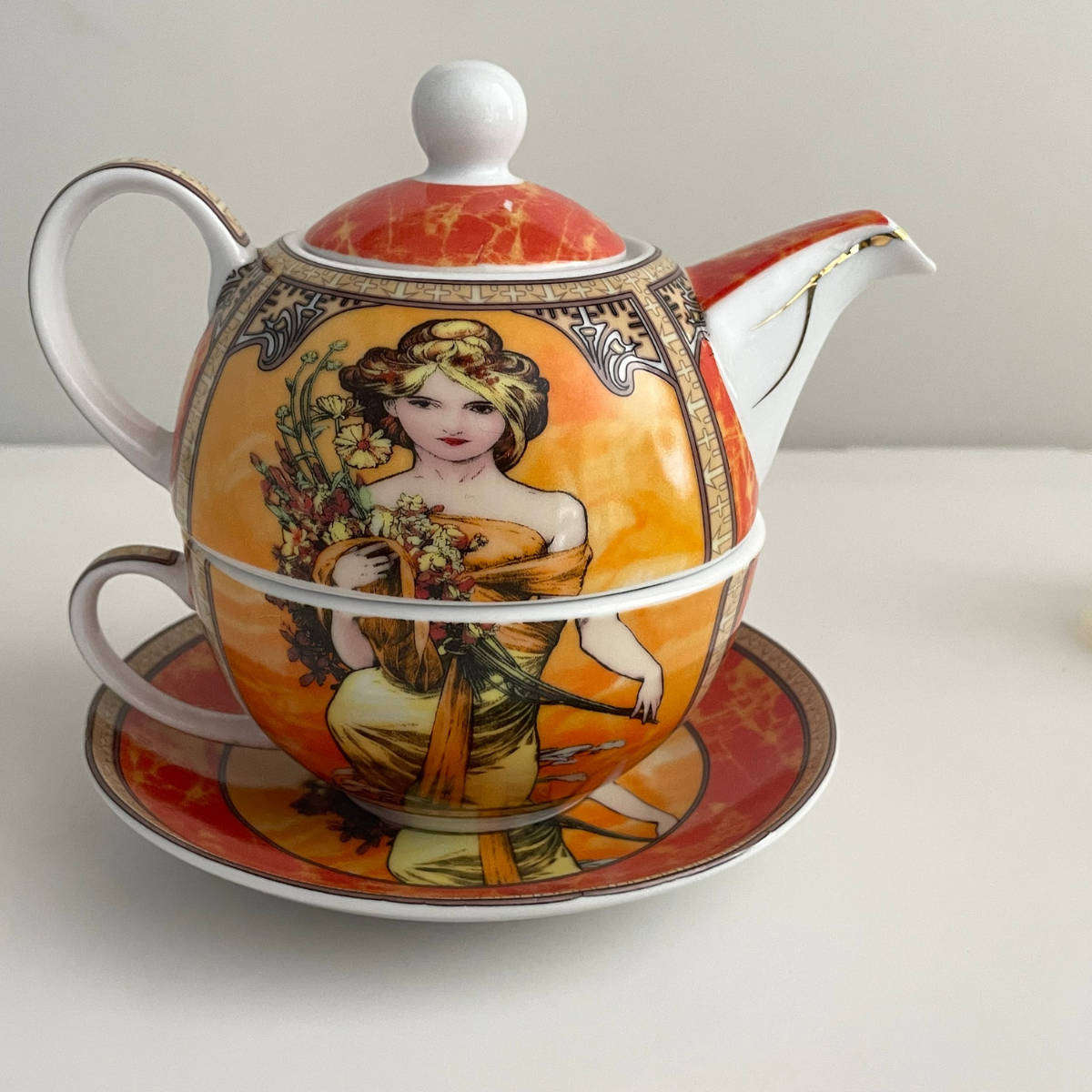 Queen Isabell Limited Collection  Spring Tea for One Set  Teapot, Cup & Saucer  15 cm High  14