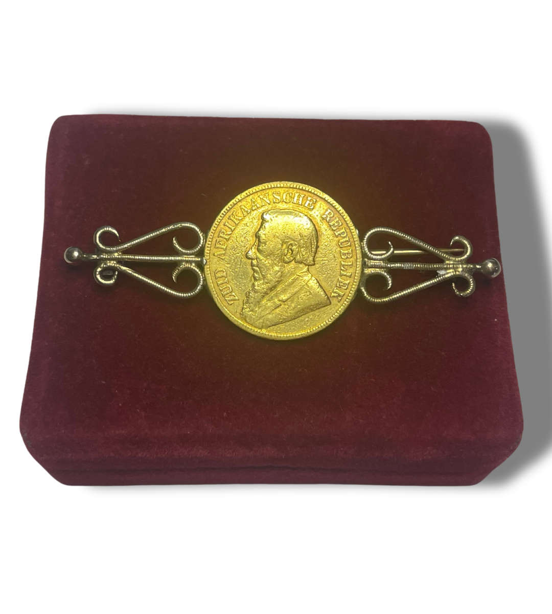 1895 South African Republic Paul Kruger 1 Pond Gold Coin Brooch  22ct Coin, 9ct Brooch  10.7g