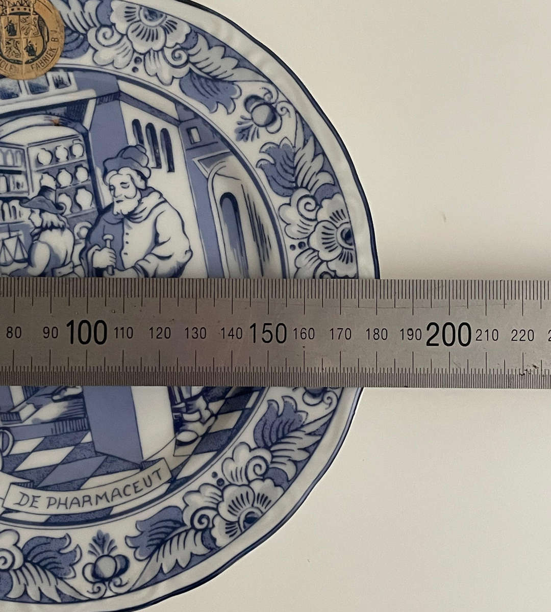 Oude Molen Fabriek M Delft Holland Collectable Plate  De Pharmaceut  Series 1428  18cm