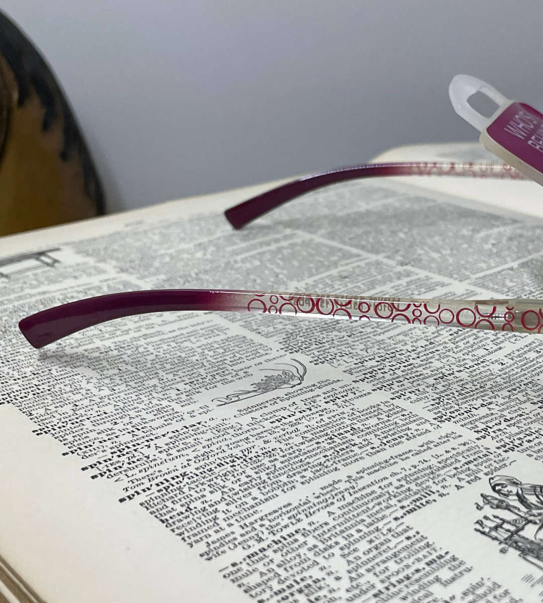 Reading Glasses +1.50 Strength Branded Clearance New With Free Case